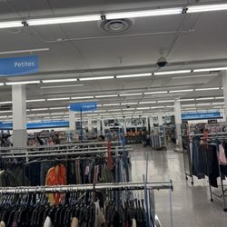Typical setup for many Ross stores