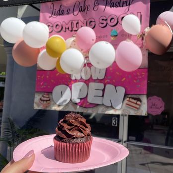 Lida's Cake - Grand Opening! (feat. chocolate cupcake) - Bakeries Near Me - Pasadena, California