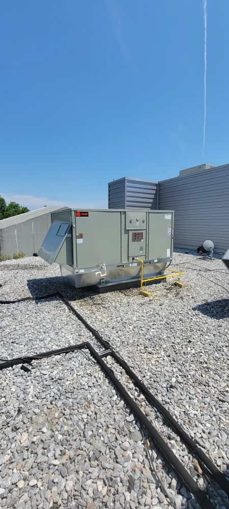 Slide of Dave Services Solutions