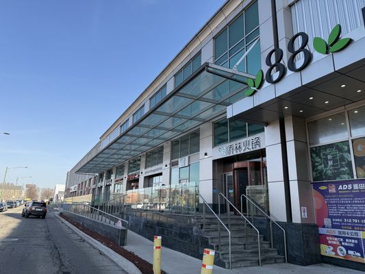 88 Marketplace by null