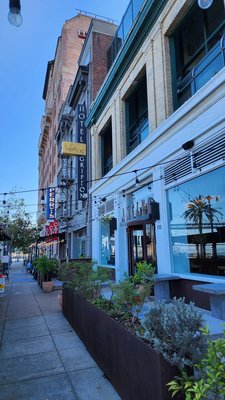 Harbor Court Hotel by null