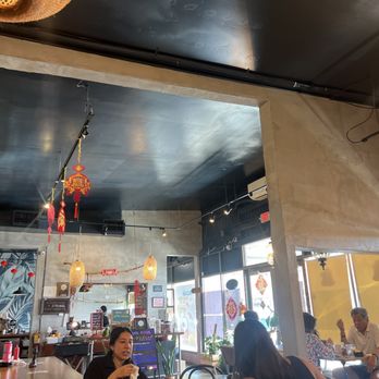 Egghead Cafe - Coffee & Tea Near Me - Honolulu, Hawaii Egghead Cafe - Coffee & Tea Near Me - Honolulu, Hawaii
