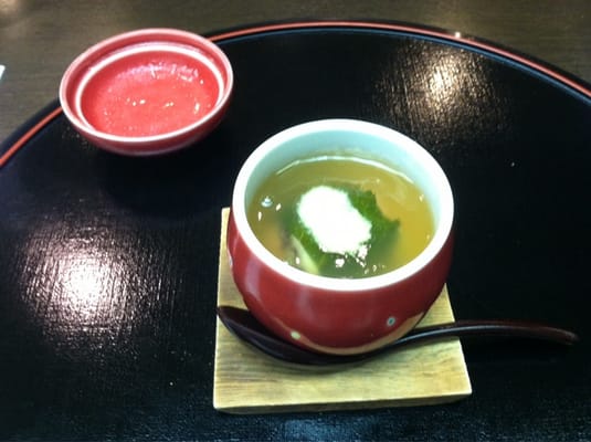 Gora Hanaougi by null