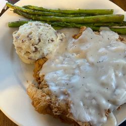 5D Steakhouse - Chicken fried chicken