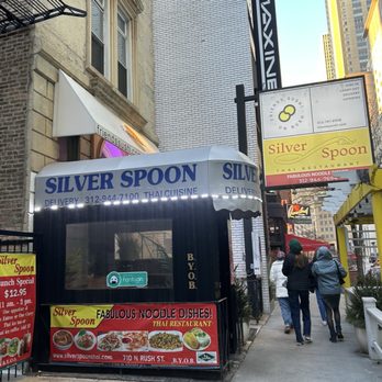 Silver Spoon Thai Restaurant - Outside - Thai Near Me - Chicago, Illinois