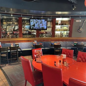 Red Robin Gourmet Burgers and Brews