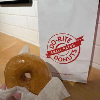 Do-Rite Donuts & Chicken - Vanilla Bean Glazed - Donuts Near Me - Chicago, Illinois