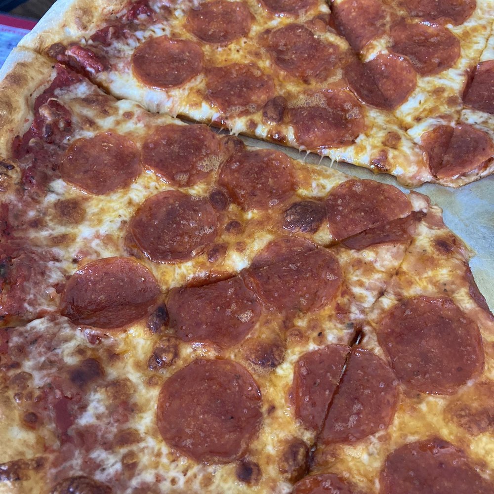 Bella's New York Pizza - Pepperoni pizza - Pizza Near Me - Calabash, North Carolina Bella's New York Pizza - Pepperoni pizza - Pizza Near Me - Calabash, North Carolina