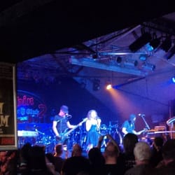The Robin - Rainover, at the Dames of Darkness festival 2015 at Robin2.