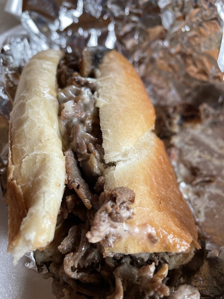 LinCross Roast Beef and More Logo