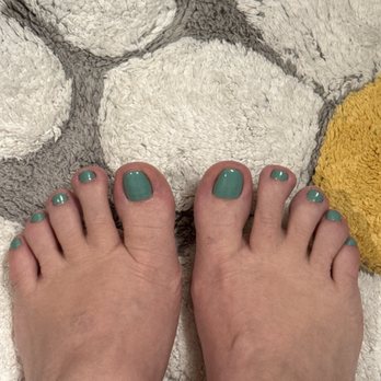 Yuna nails - Nail Salons Near Me - Wilmette, Illinois