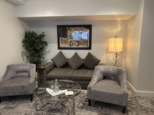 The Ivey's Hotel by null