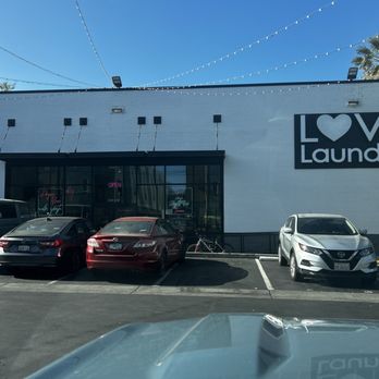 Love Laundry - Laundromat in Sac - Laundromat Near Me - Sacramento, California