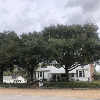 Cotton Pickin's - Cotton Pickins from Beavers. Perfect spot to shop after lunch! - Women's Clothing Near Me - Chappell Hill, Texas