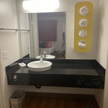 Motel 6 - Hotels Near Me - Campbell, California