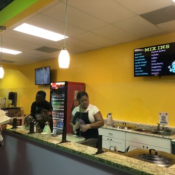 Curly Cream Rolled Ice Cream - Ready to roll!!! - Ice Cream & Frozen Yogurt Near Me - Destin, Florida Curly Cream Rolled Ice Cream - Ready to roll!!! - Ice Cream & Frozen Yogurt Near Me - Destin, Florida