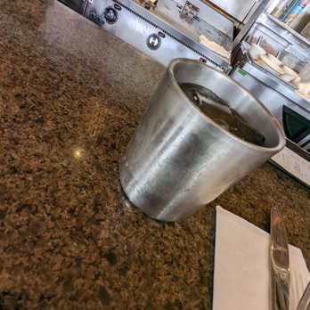 Liliha Bakery - Bakeries Near Me - Honolulu, Hawaii