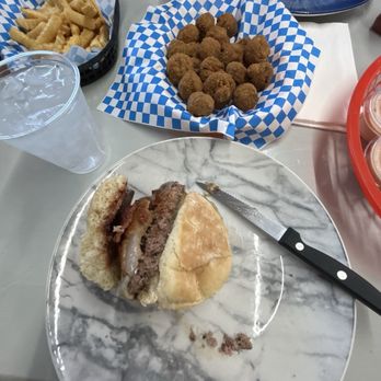 Water Hole No. 1 - Western Burger, fried mushrooms, French fries. - Bars Near Me - Winnemucca, Nevada