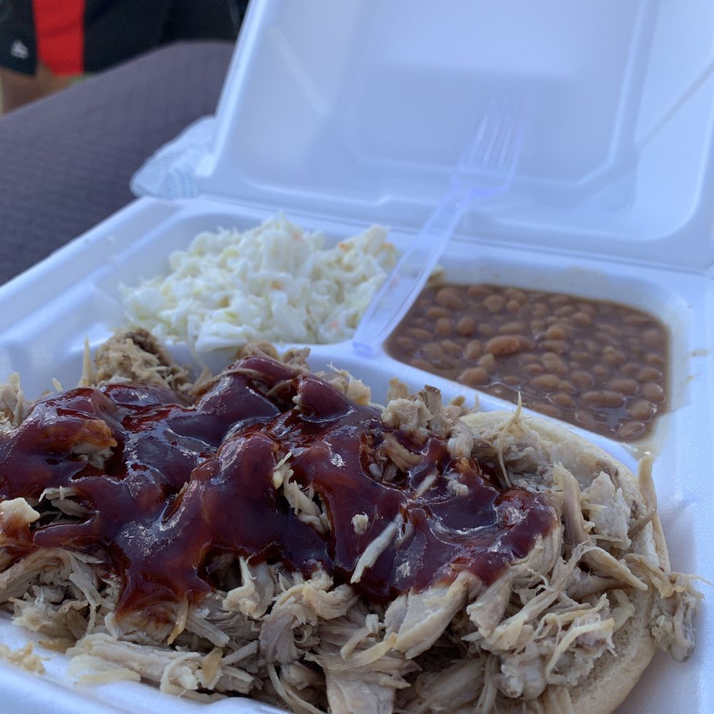 S & T Barbecue - Seriously I think this is the best pulled pork I've ever had in my entire life. - Food Trucks Near Me - Sarasota, Florida S & T Barbecue - Seriously I think this is the best pulled pork I've ever had in my entire life. - Food Trucks Near Me - Sarasota, Florida