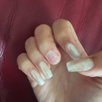 Lee Nails - My other hand. Day 6 after getting nails done at Lee Nails in the loop. Stay away from them. - Nail Salons Near Me - Kissimmee, Florida