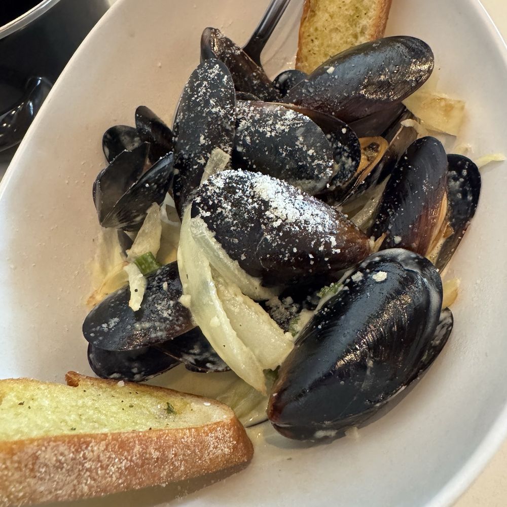 Tour de Tapas - MOULES à la CREME ET AU VIN BLANC - Tapas/Small Plates Near Me - La Mesa, California Tour de Tapas - MOULES à la CREME ET AU VIN BLANC - Tapas/Small Plates Near Me - La Mesa, California