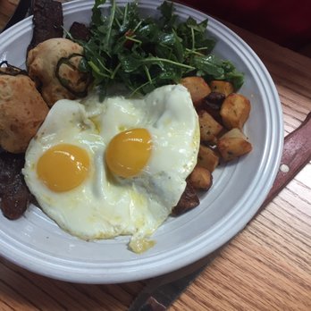 Whiskey Cake Kitchen & Bar - New American Near Me - Katy, Texas