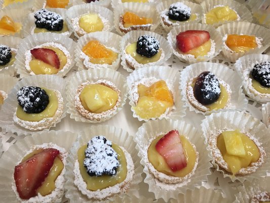 Bite Sized Sweets up to 40 Guests - We are passionate foodies!! We offer healthy, delicious, casual and upscale gourmet food - all-original recipes, locally sourced produce. Our choices are creative yet simple. Our philosophy is K.I.S.S. - Keep It Simple, Stupid - let the top quality ingredients shine and don't bog them down with unnecessary and unwelcome extras!