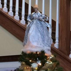 Brookdale Senior Living Salutions - Caroling with our homeschool group. December 2017.