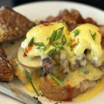 Kula Bistro - Steak Benedict - Italian Near Me - Kula, Hawaii Kula Bistro - Steak Benedict - Italian Near Me - Kula, Hawaii