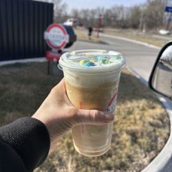 Large Cinnamon Brown Sugar Oatmilk Latte Blender. Lucky Charms Cold Foam