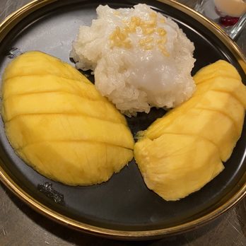Thai Palace - Sticky rice and mango - Thai Near Me - Chapel Hill, North Carolina