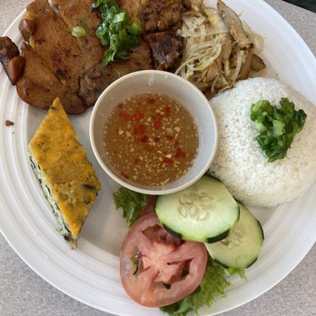 Bep Co Tham - KN Kitchen - Combo 2: broken rice - Vietnamese Near Me - Austin, Texas Bep Co Tham - KN Kitchen - Combo 2: broken rice - Vietnamese Near Me - Austin, Texas