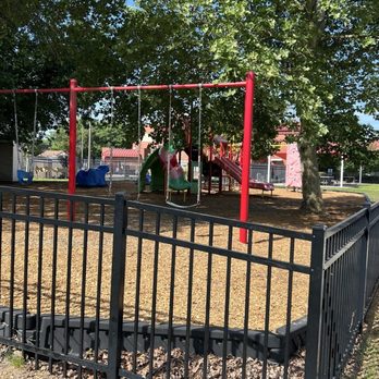 Effingham Street YMCA - Outside playground l... - Gyms Near Me - Portsmouth, Virginia Effingham Street YMCA - Outside playground l... - Gyms Near Me - Portsmouth, Virginia