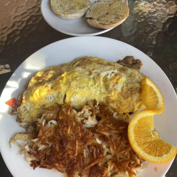 Touch of Paso - Big portion Country Omelet at Touch of Paso - Breakfast & Brunch Near Me - Paso Robles, California Touch of Paso - Big portion Country Omelet at Touch of Paso - Breakfast & Brunch Near Me - Paso Robles, California