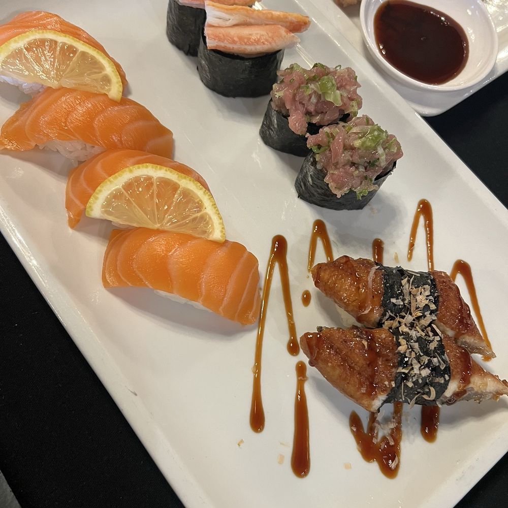 Hana Japanese Eatery - Salmon nigiri, toro roll, eel roll, snow crab roll. The best sushi in Phoenix !! - Sushi Bars Near Me - Phoenix, Arizona Hana Japanese Eatery - Salmon nigiri, toro roll, eel roll, snow crab roll. The best sushi in Phoenix !! - Sushi Bars Near Me - Phoenix, Arizona