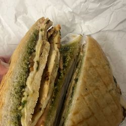 Wine'ing Butcher - Pesto chicken sandwich