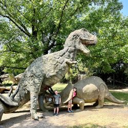 "Life size" dinosaurs