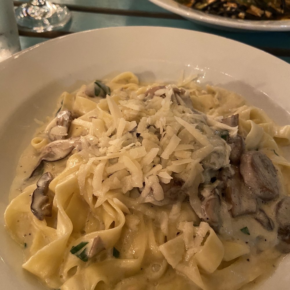 Belli Osteria - The Fettuccine Al Funghi; incredibly delicious but definitely on the heavy side - Italian Near Me - Brooklyn, New York