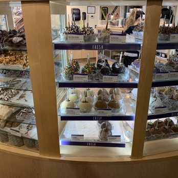 Rocky Mountain Chocolate Factory - Different covered apples - Chocolatiers & Shops Near Me - El Paso, Texas Rocky Mountain Chocolate Factory - Different covered apples - Chocolatiers & Shops Near Me - El Paso, Texas