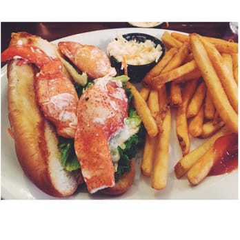 Esquire Restaurant - Lobster roll - hold the mayo - American Near Me - Bedford, Nova Scotia