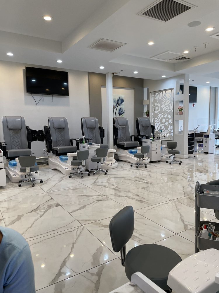 FOXY NAILS & SPA Updated August 2024 2288 Zierdt Rd, Huntsville