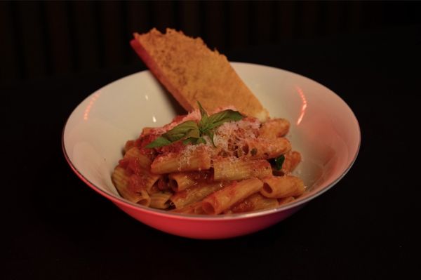 Elenas Estiatorio by null