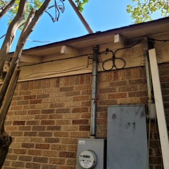 R Squared Electric - Before: broken meter pole - Electricians Near Me R Squared Electric - Before: broken meter pole - Electricians Near Me