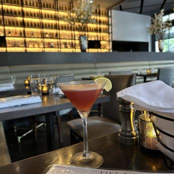 Vine and Oak Tavern - Cranford Cosmo - Comfort Food Near Me - Cranford, New Jersey Vine and Oak Tavern - Cranford Cosmo - Comfort Food Near Me - Cranford, New Jersey