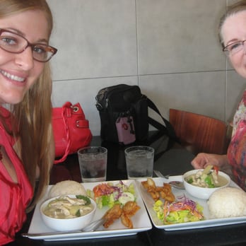 Fresh Thai - We both had Green Curry with vegetables and chicken on the lunch special. Wonderful! - Thai Near Me - Pasadena, California Fresh Thai - We both had Green Curry with vegetables and chicken on the lunch special. Wonderful! - Thai Near Me - Pasadena, California