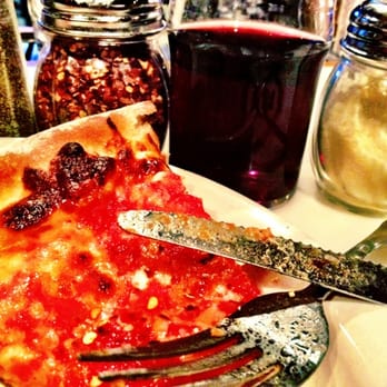 Santarpio's Pizza - Santarpio's Peabody - Pizza Near Me - Peabody, Massachusetts