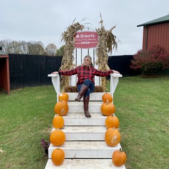 Eckert's Orchard - Pick Your Own Farms Near Me - Versailles, Kentucky Eckert's Orchard - Pick Your Own Farms Near Me - Versailles, Kentucky