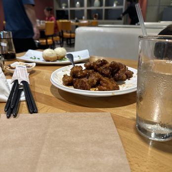 Super Dumpling - Orange Chicken 橙皮鸡 - Chinese Near Me - Culver City, California