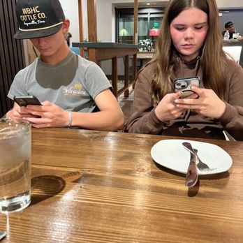 TWO60 Kitchen + Bar - Date night with the kids - New American Near Me - Fairfield, California