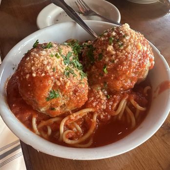 Mia Sorella - Spaghetti with meatballs - Italian Near Me - Ballwin, Missouri Mia Sorella - Spaghetti with meatballs - Italian Near Me - Ballwin, Missouri